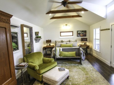 Silverthorn Master Suite